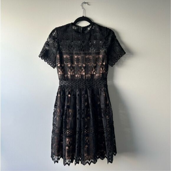 Alexis  - Picture 4 of 8